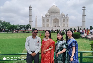 Same Day Agra Tour By Flight From Hyderabad